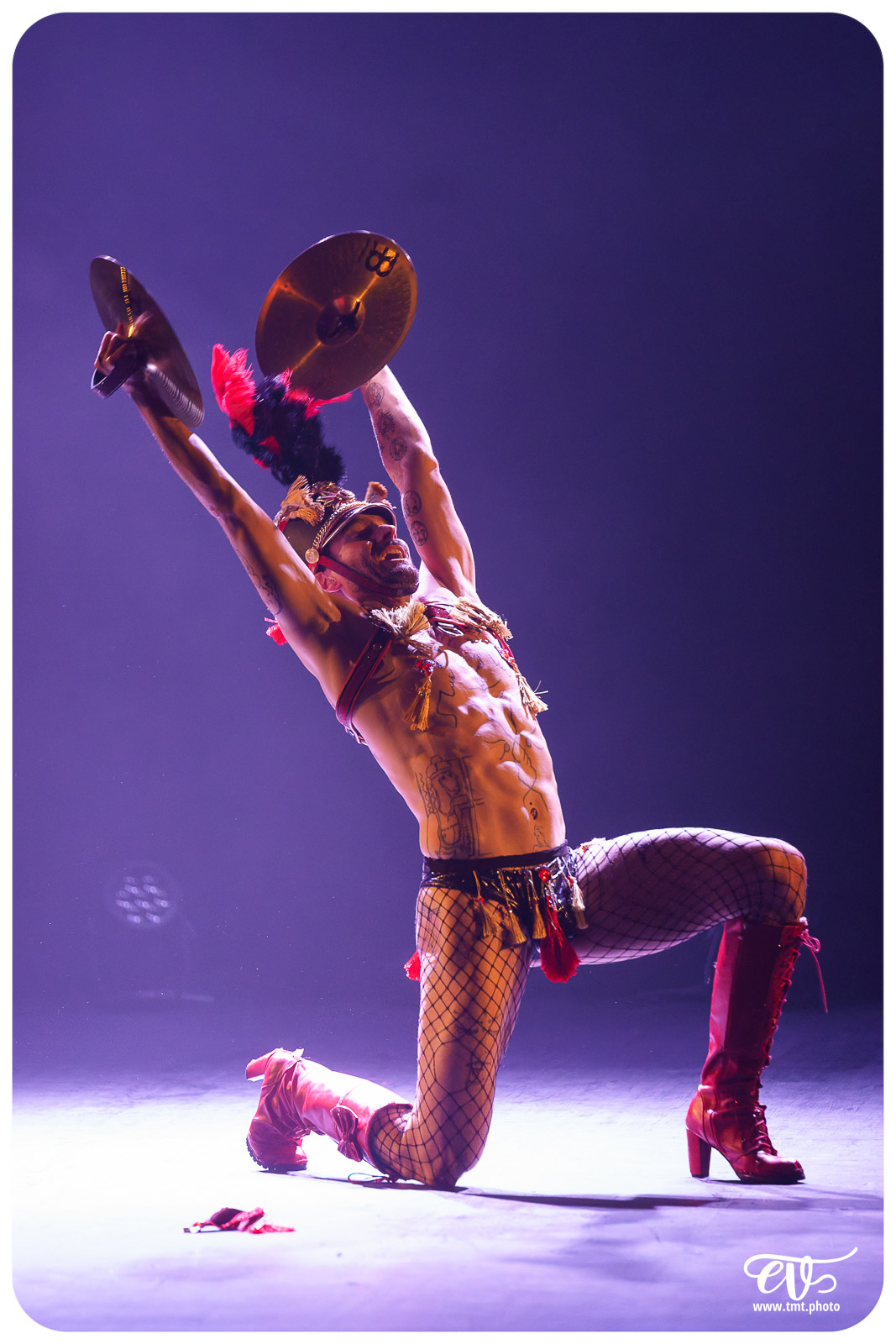 CABARET CANAILLE (LE BURLESQUE KLUB)